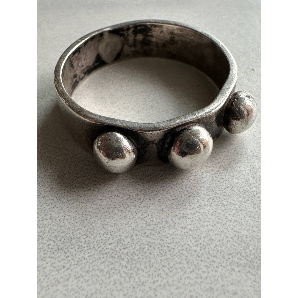 Vintage Brutalist Sterling Silver Triple Studded Ball Band Ring 3.89g Size 6